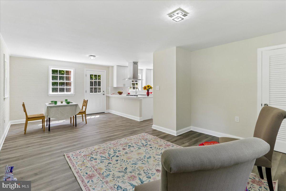 MEADOWOOD - Residential