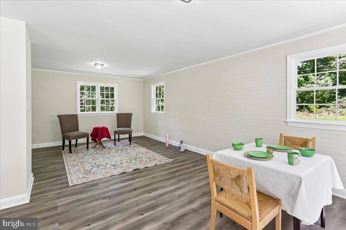 MEADOWOOD - Residential