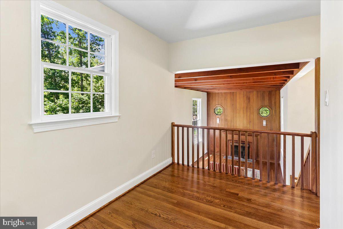 MEADOWOOD - Residential