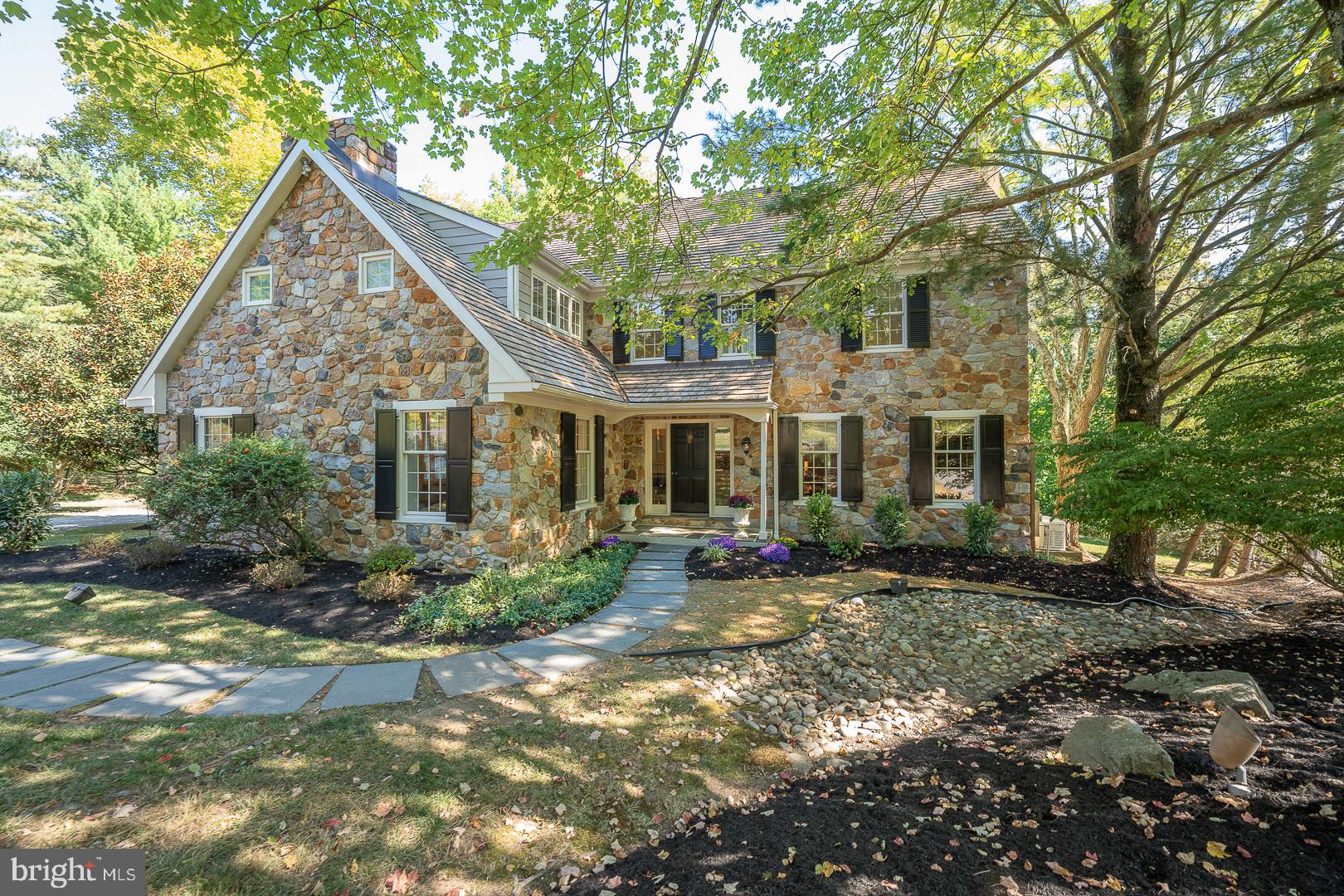 STONEGATE - Residential