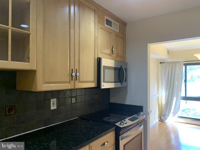 PARK TERRACE COND - Residential Lease
