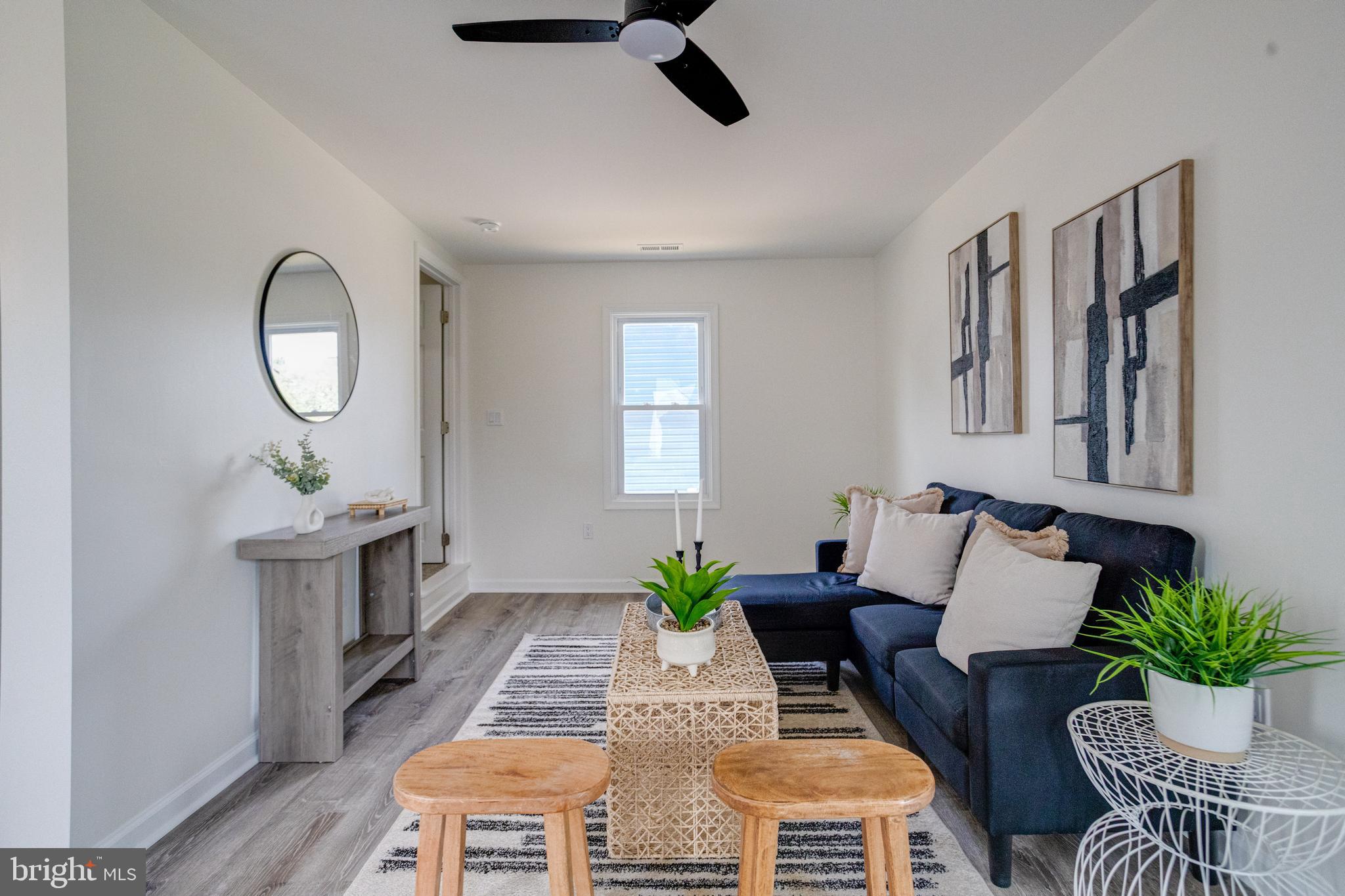 HILLCREST - Residential