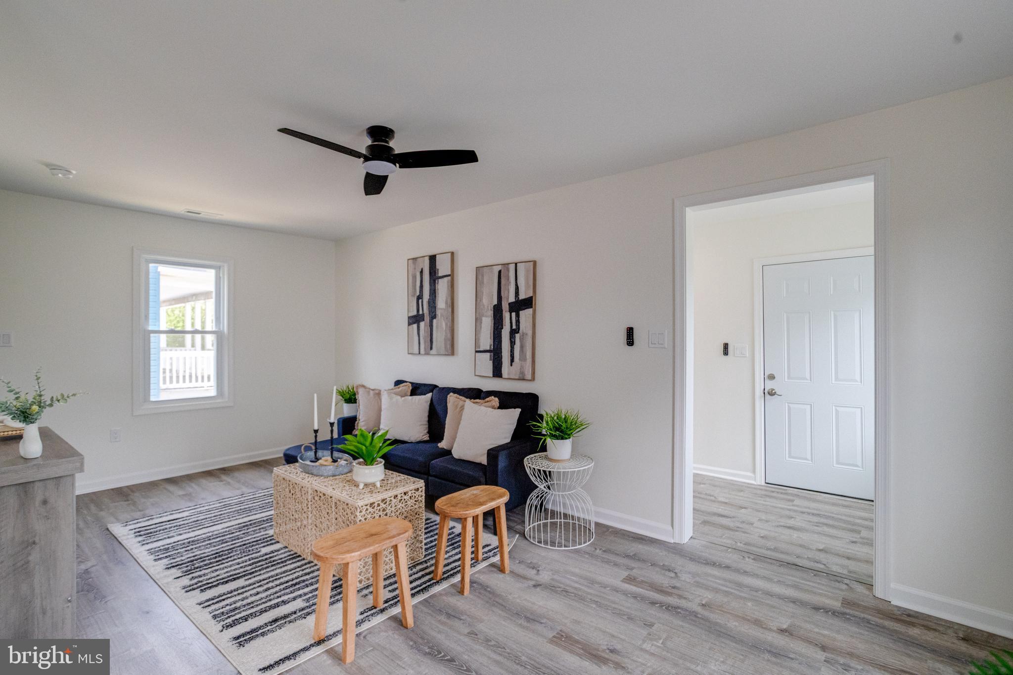 HILLCREST - Residential