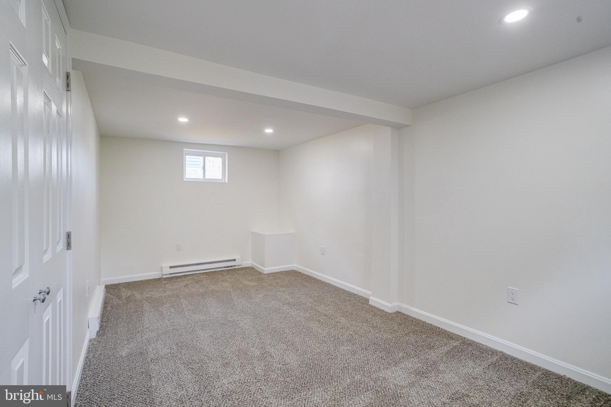 HILLCREST - Residential