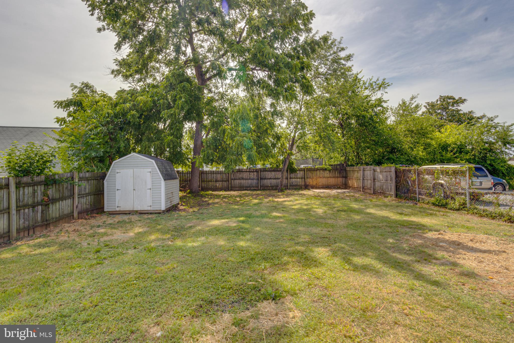HILLCREST - Residential