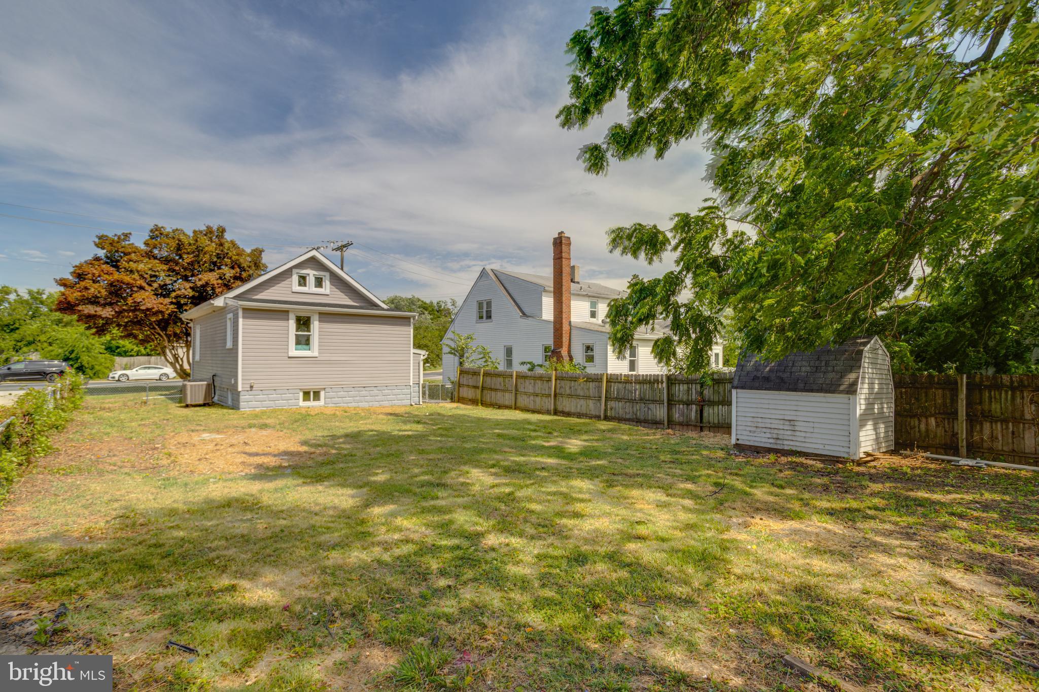 HILLCREST - Residential