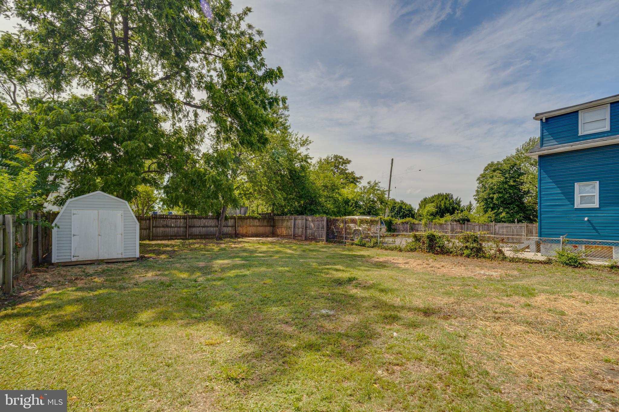 HILLCREST - Residential