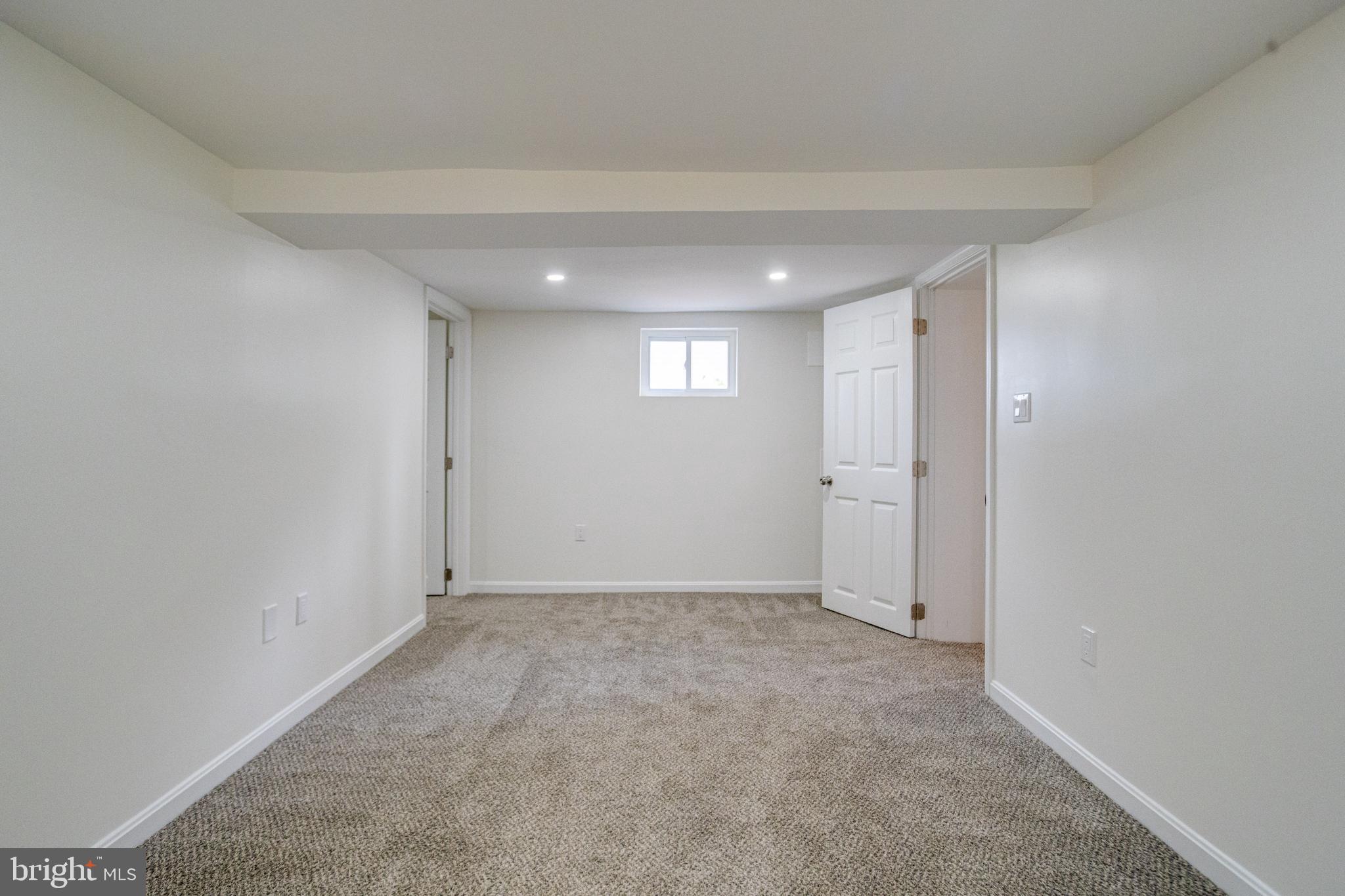 HILLCREST - Residential