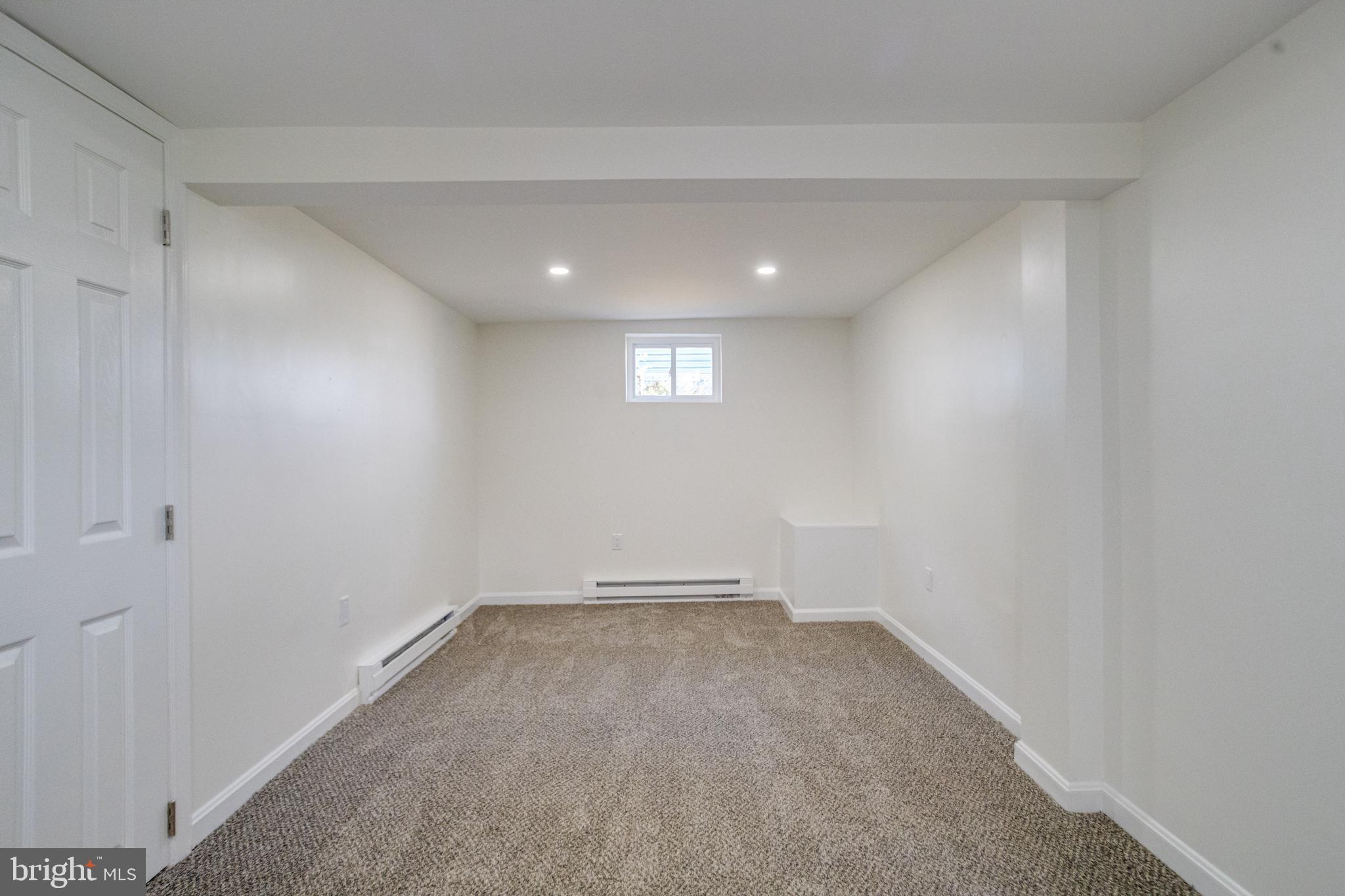 HILLCREST - Residential
