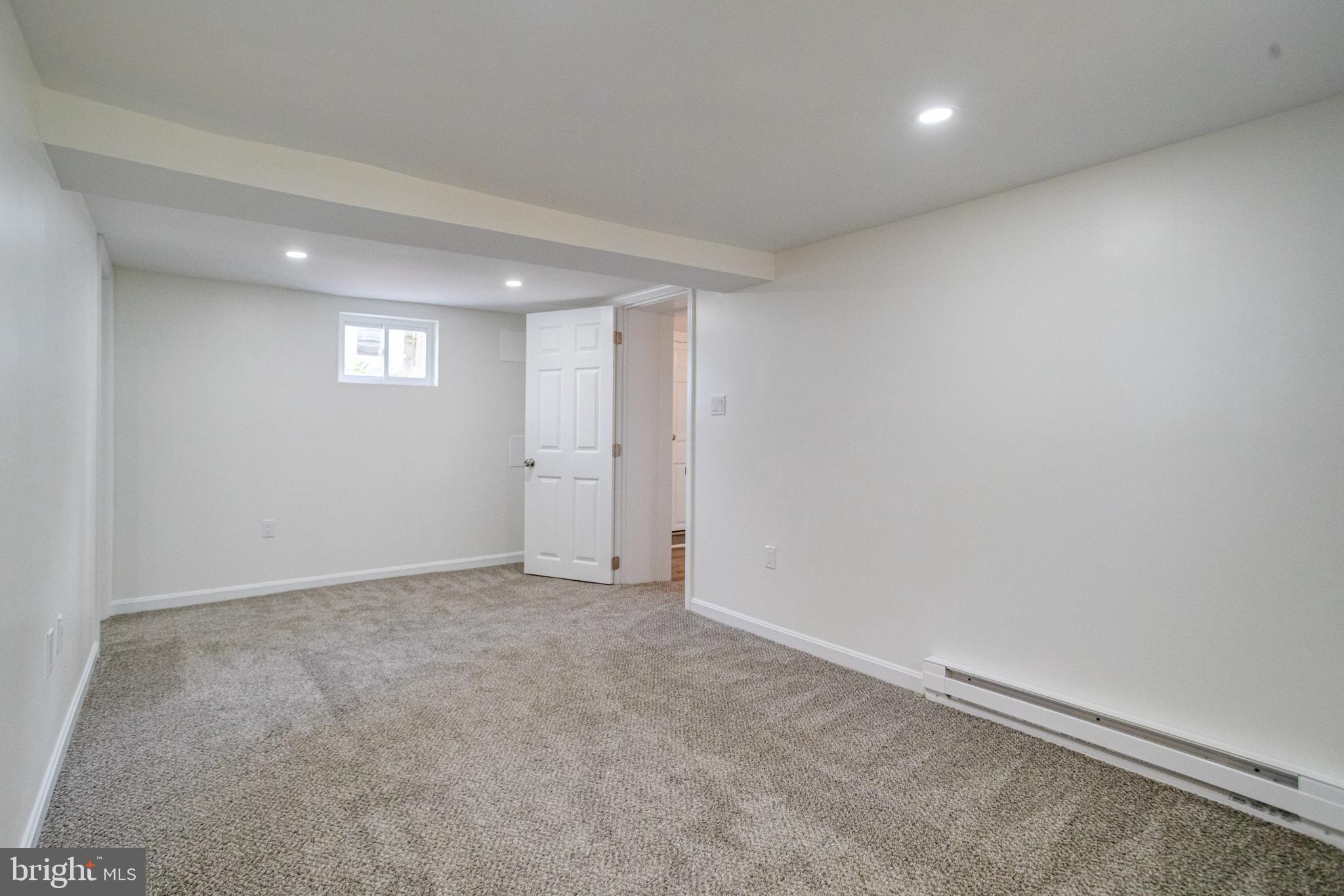 HILLCREST - Residential