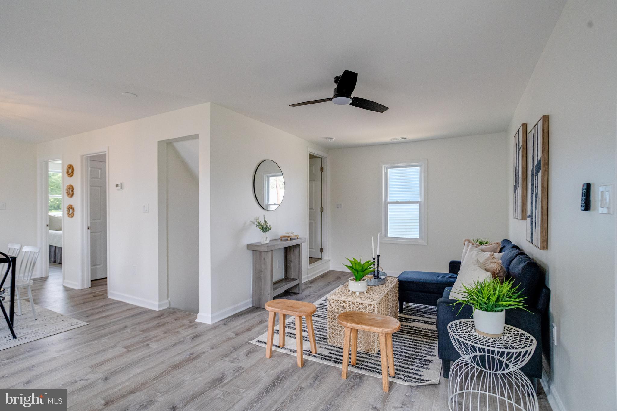 HILLCREST - Residential