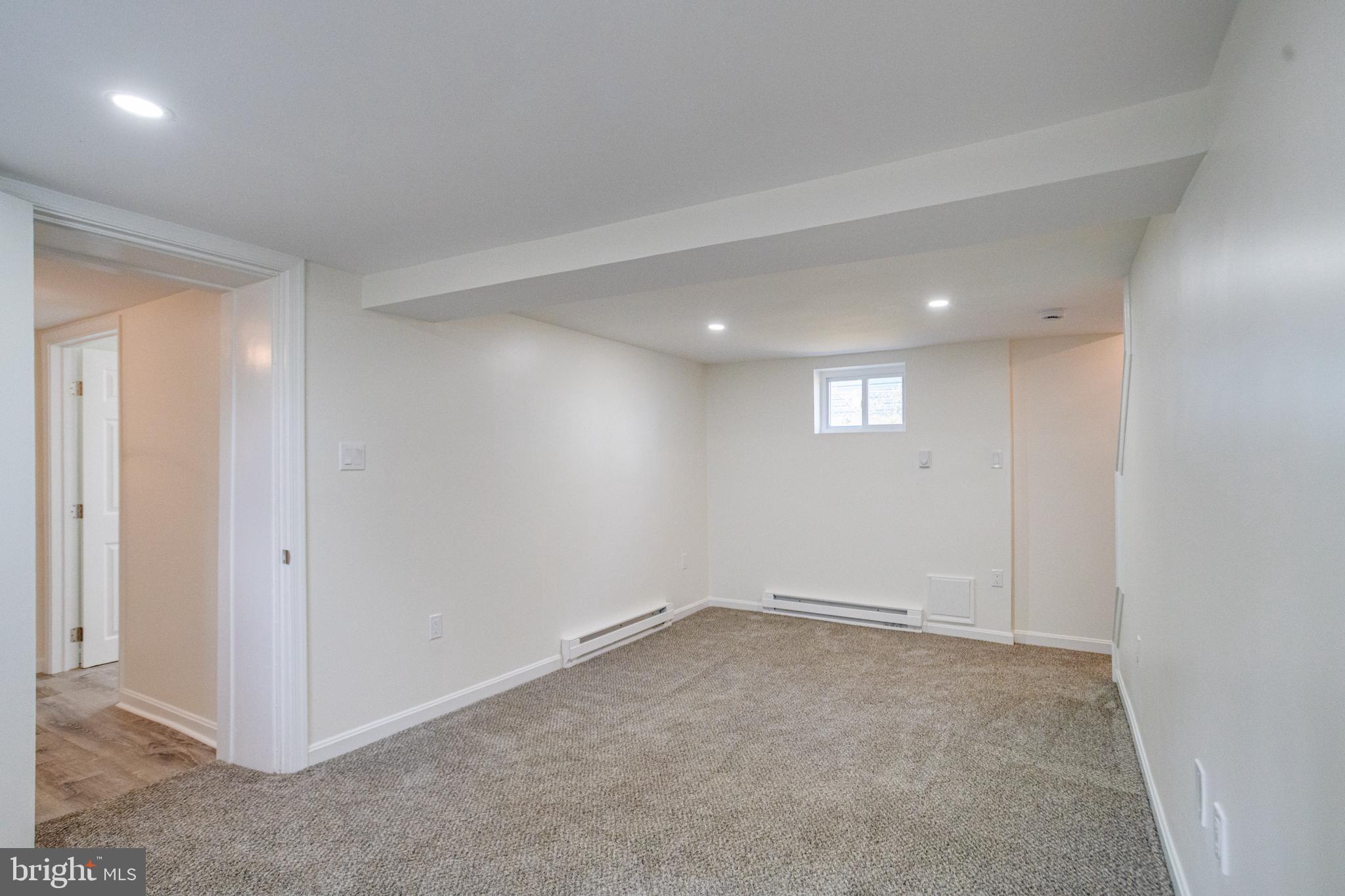 HILLCREST - Residential