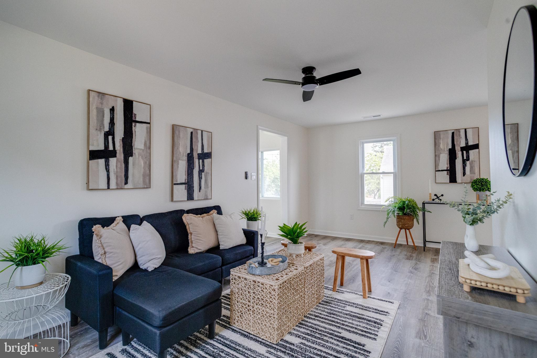 HILLCREST - Residential