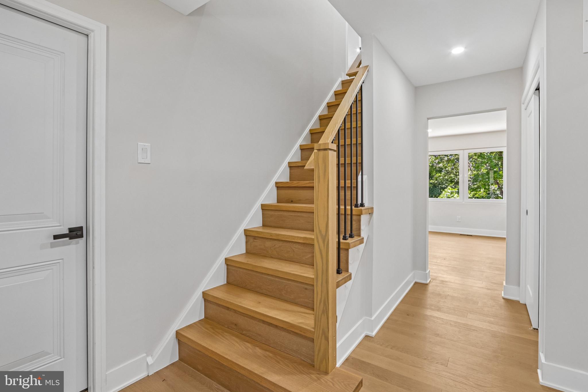 HILLCRESTSHIRE - Residential
