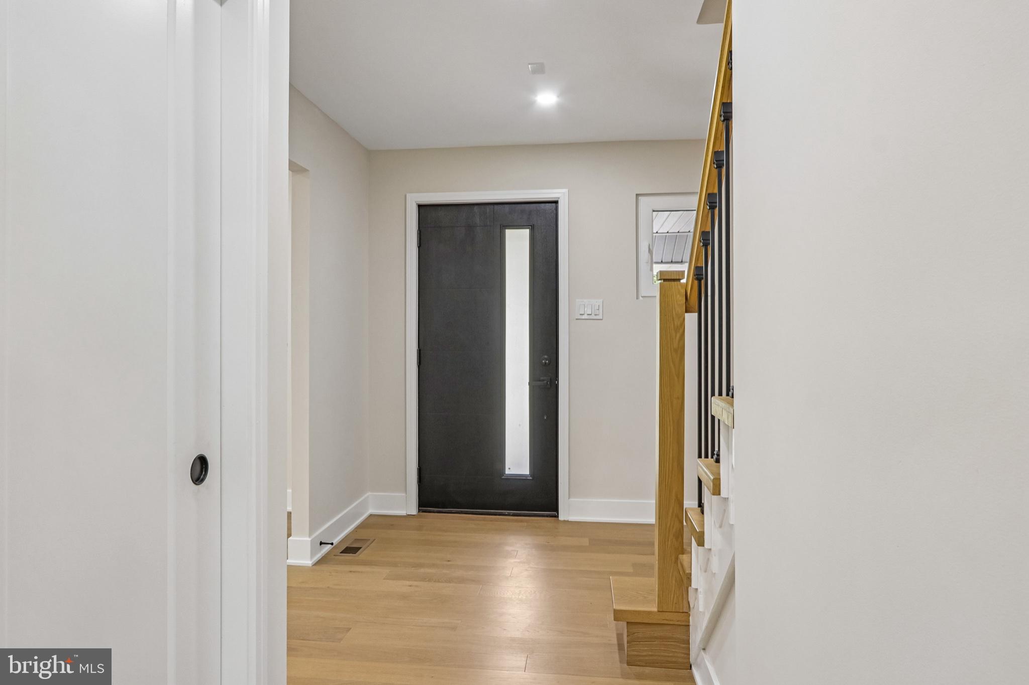 HILLCRESTSHIRE - Residential