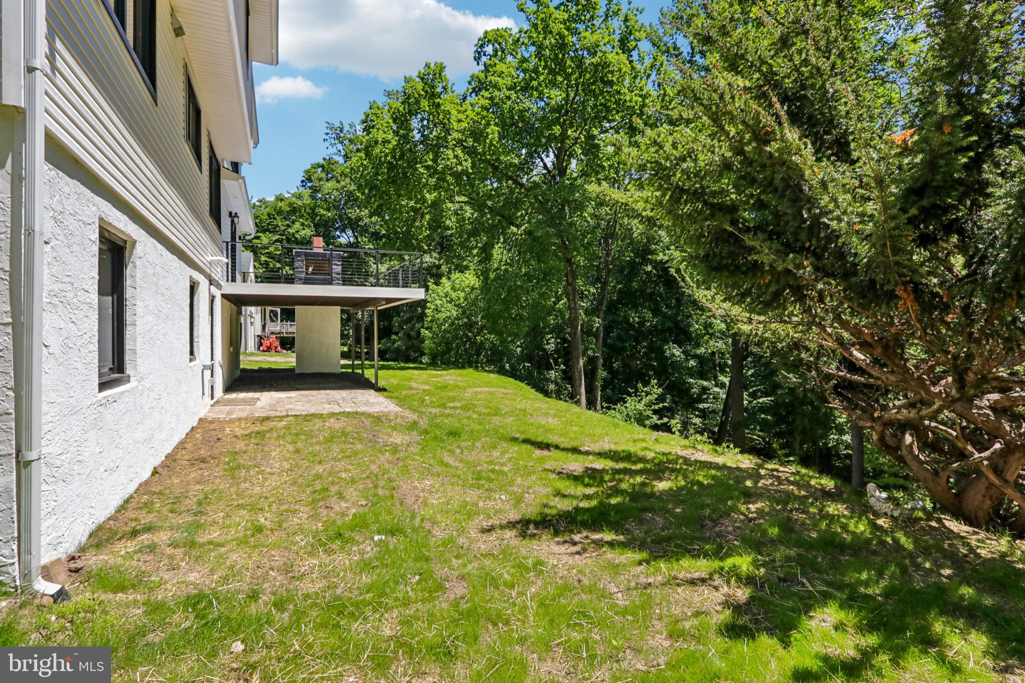 HILLCRESTSHIRE - Residential