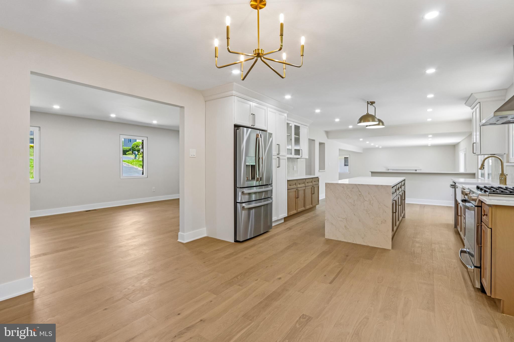 HILLCRESTSHIRE - Residential