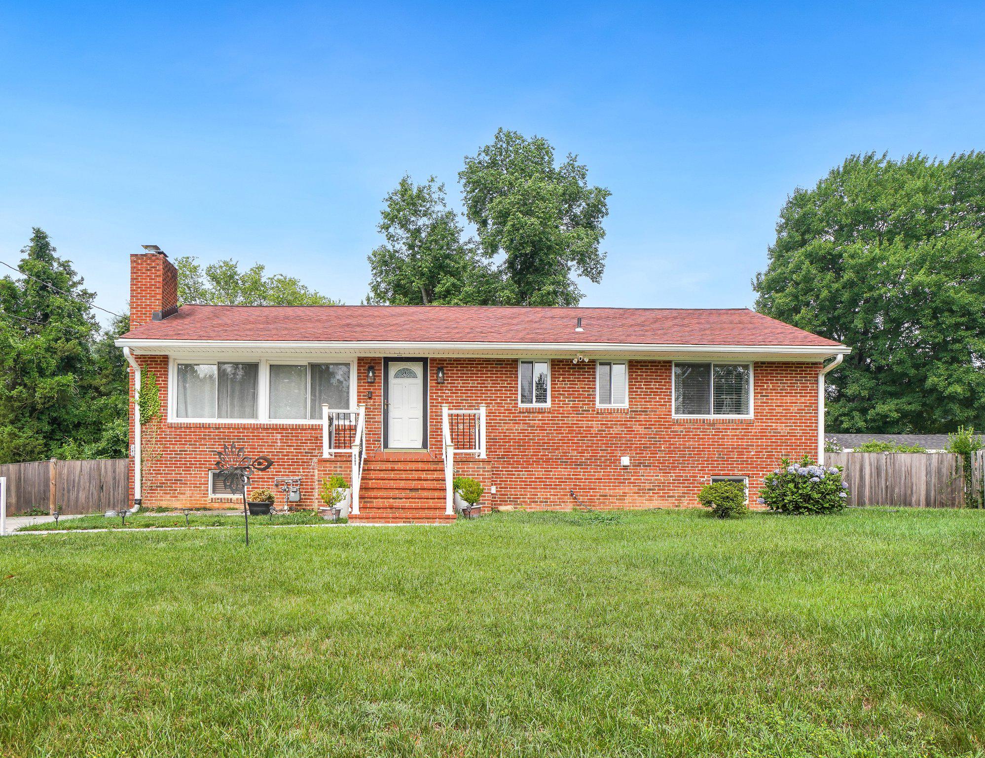Charming 3BR/2.5BA/Bonus Room all-brick rambler tucked away on a cul-de-sac! This inviting home offers beautiful hardwood floors, an updated kitchen, renovated bathrooms, and a functional layout designed for comfortable everyday living. Step outside to a spacious, level backyard with plenty of room for entertaining, gardening, pets, or future outdoor enjoyment.
Conveniently located just minutes from Beacon Hill Shopping Center, restaurants, Huntington Metro station, I-495, Fort Belvoir, the Pentagon, and Washington, D.C. Enjoy the perfect combination of neighborhood charm and easy access to shopping, dining, and major commuter routes.
The finished lower level offers excellent flexibility with space ideal for a recreation room, home office, guest suite, or multigenerational living. Its versatile layout also provides excellent potential for buyers seeking additional living space or future income opportunities, subject to local regulations and permitting.