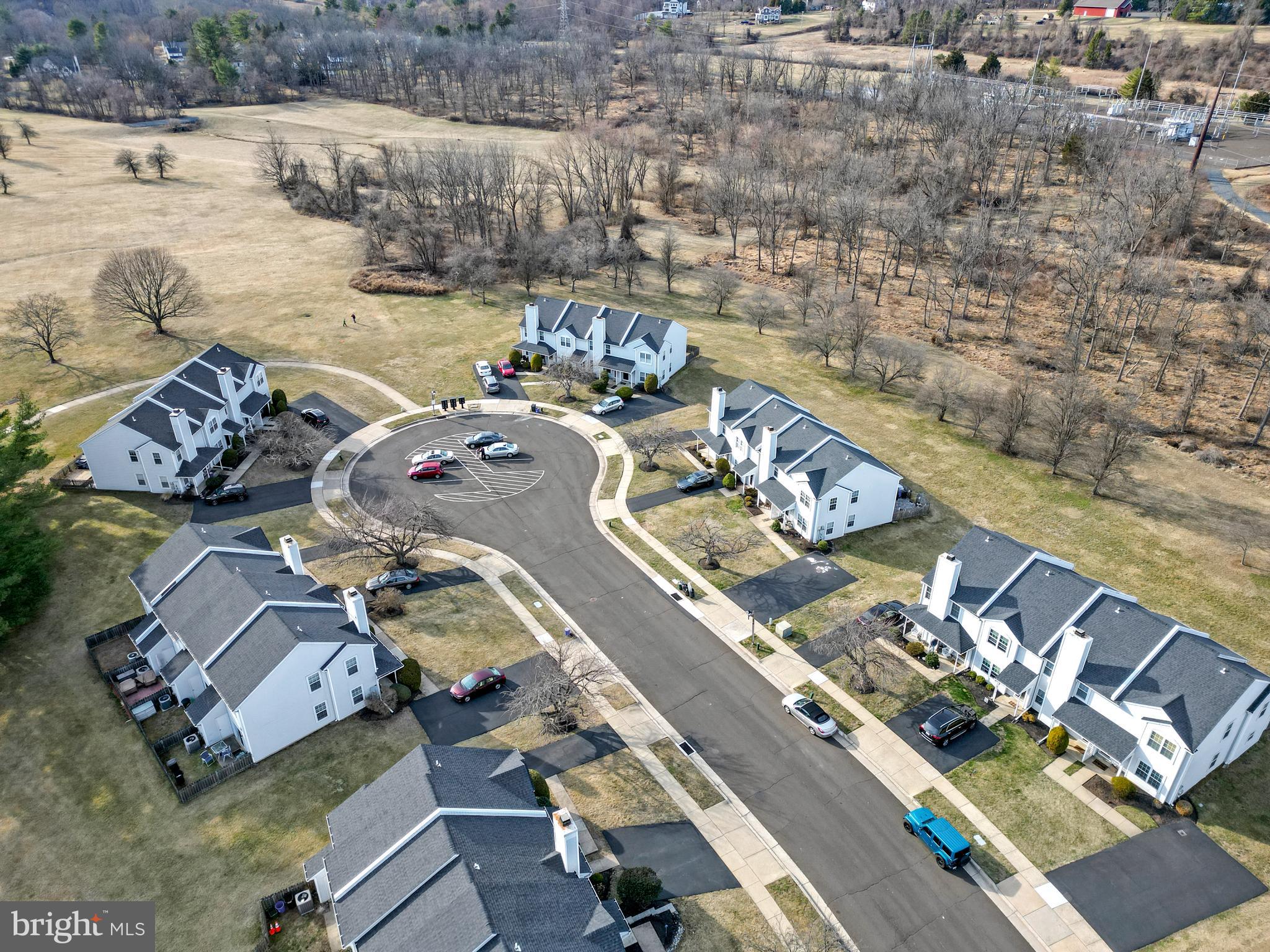 COUNTRY BEND - Residential