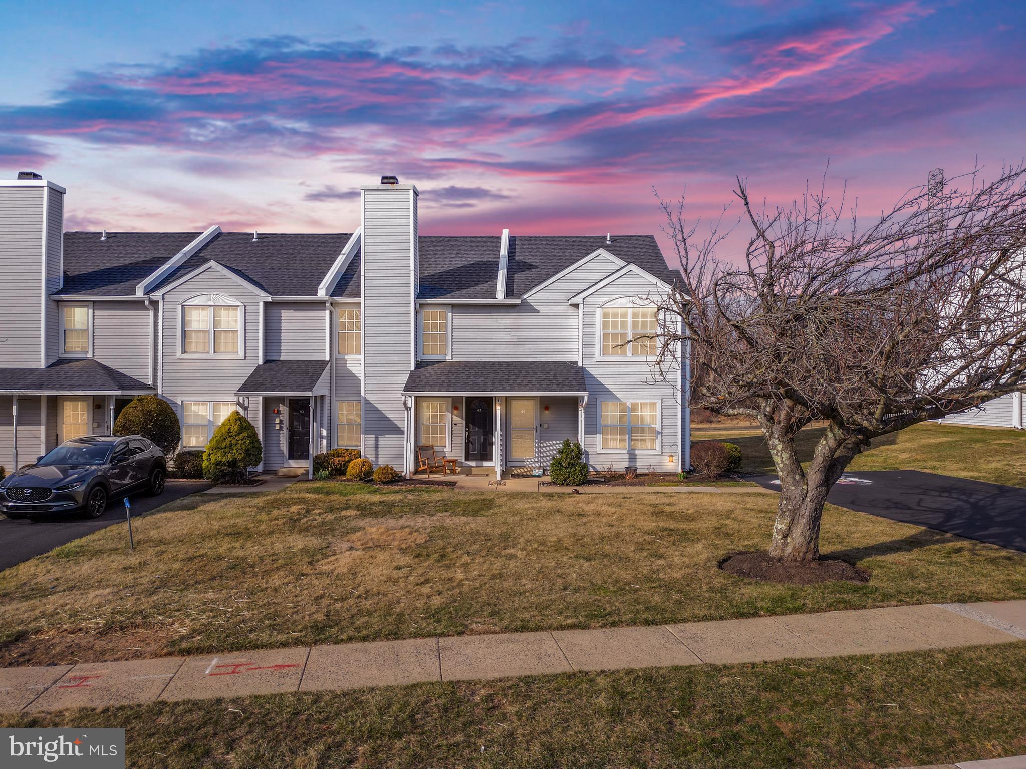COUNTRY BEND - Residential