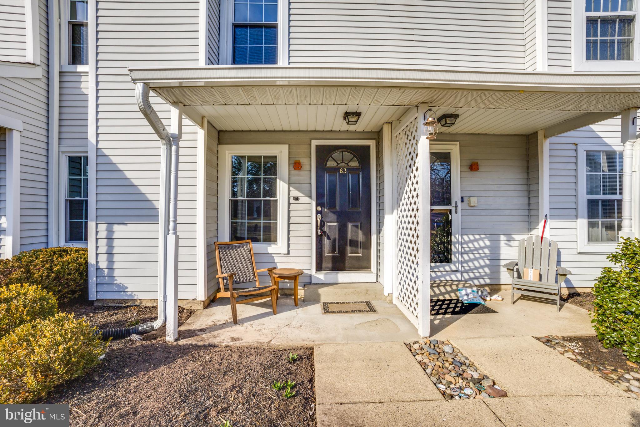 COUNTRY BEND - Residential