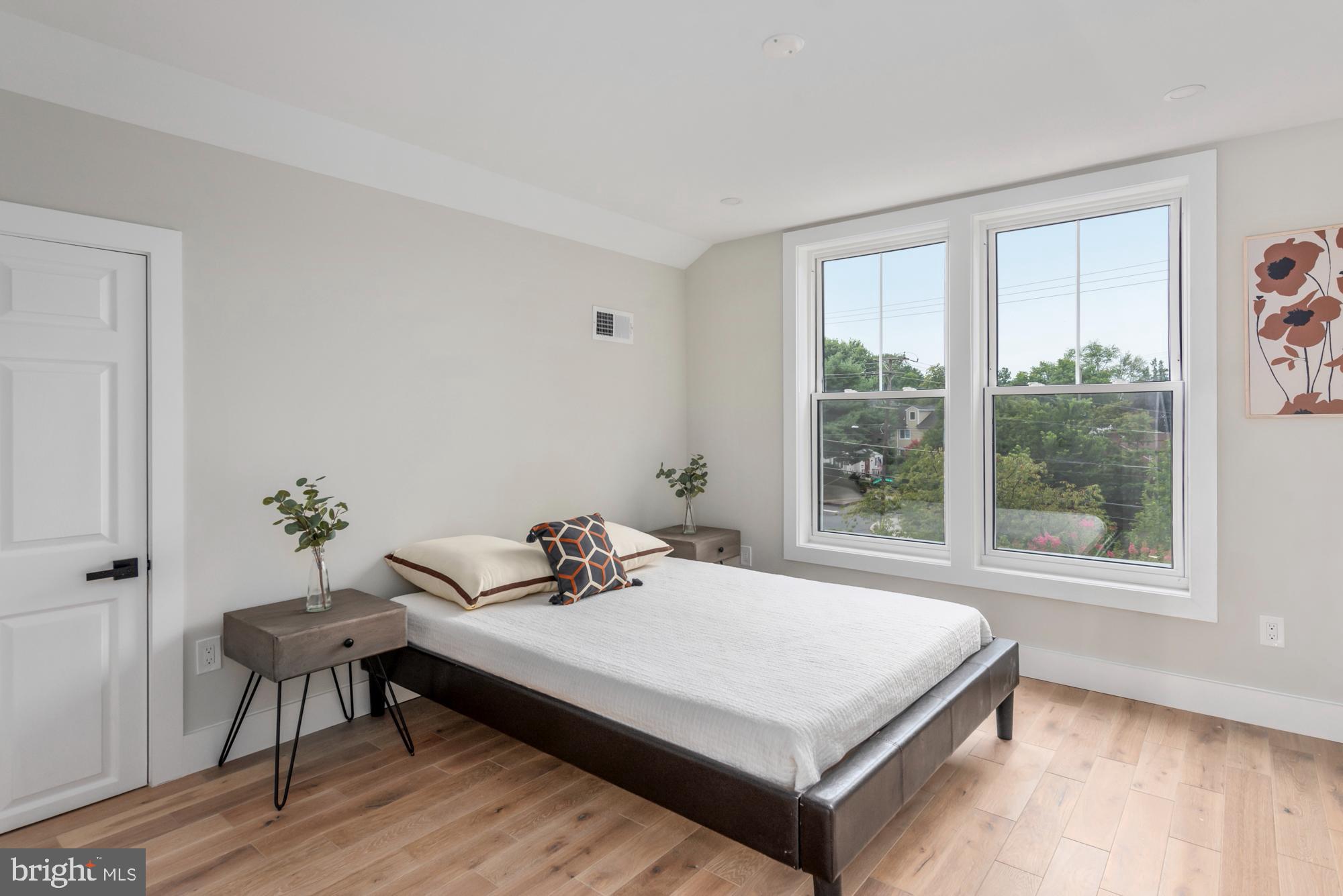 FRIENDSHIP HEIGHTS - Residential