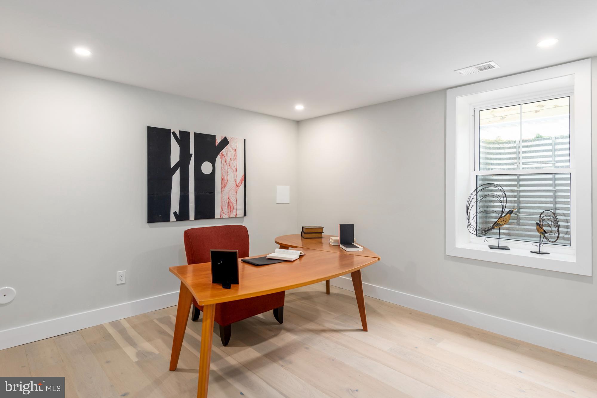 FRIENDSHIP HEIGHTS - Residential