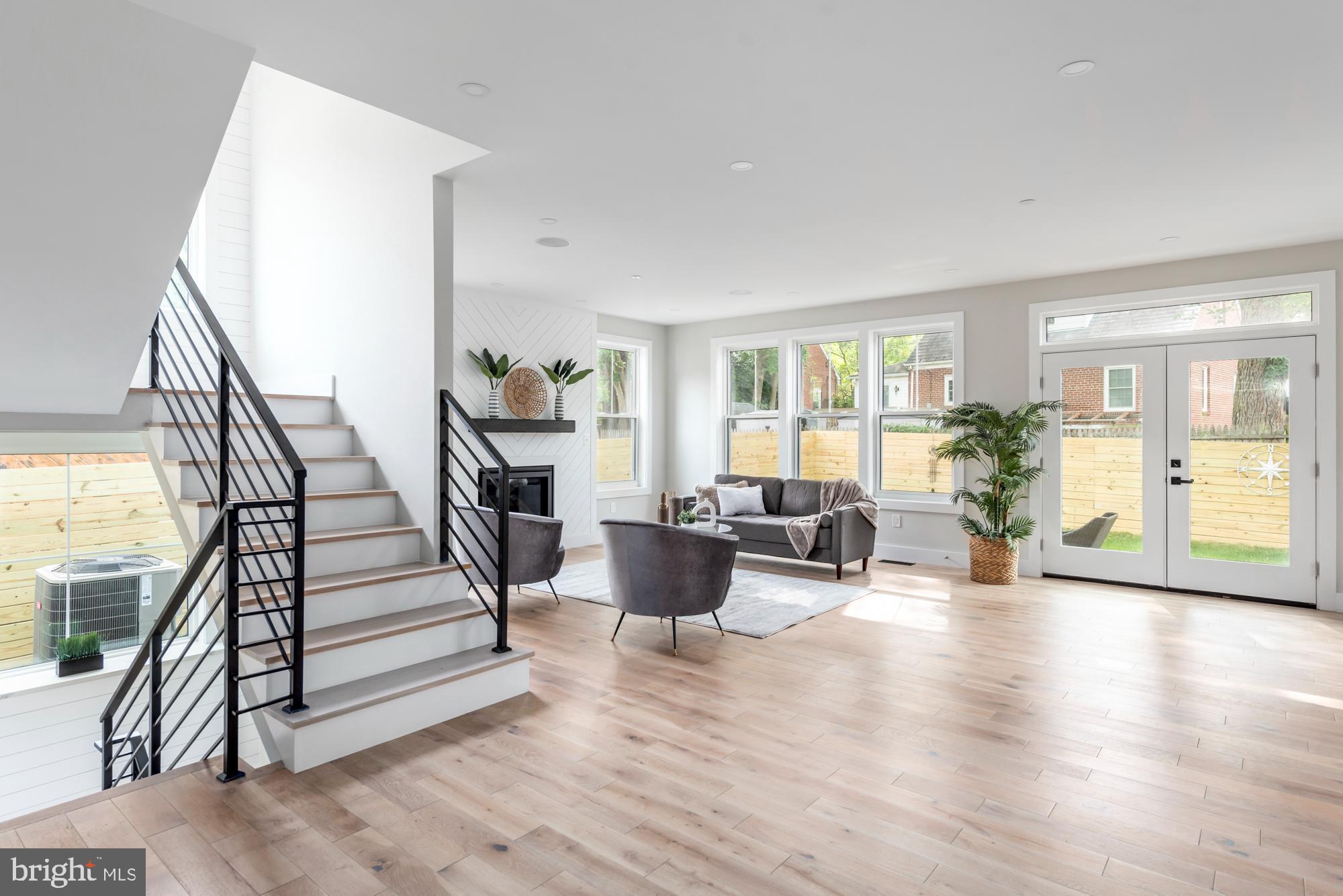 FRIENDSHIP HEIGHTS - Residential