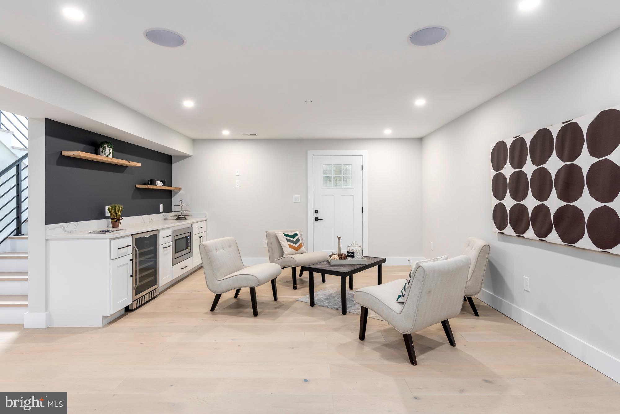 FRIENDSHIP HEIGHTS - Residential