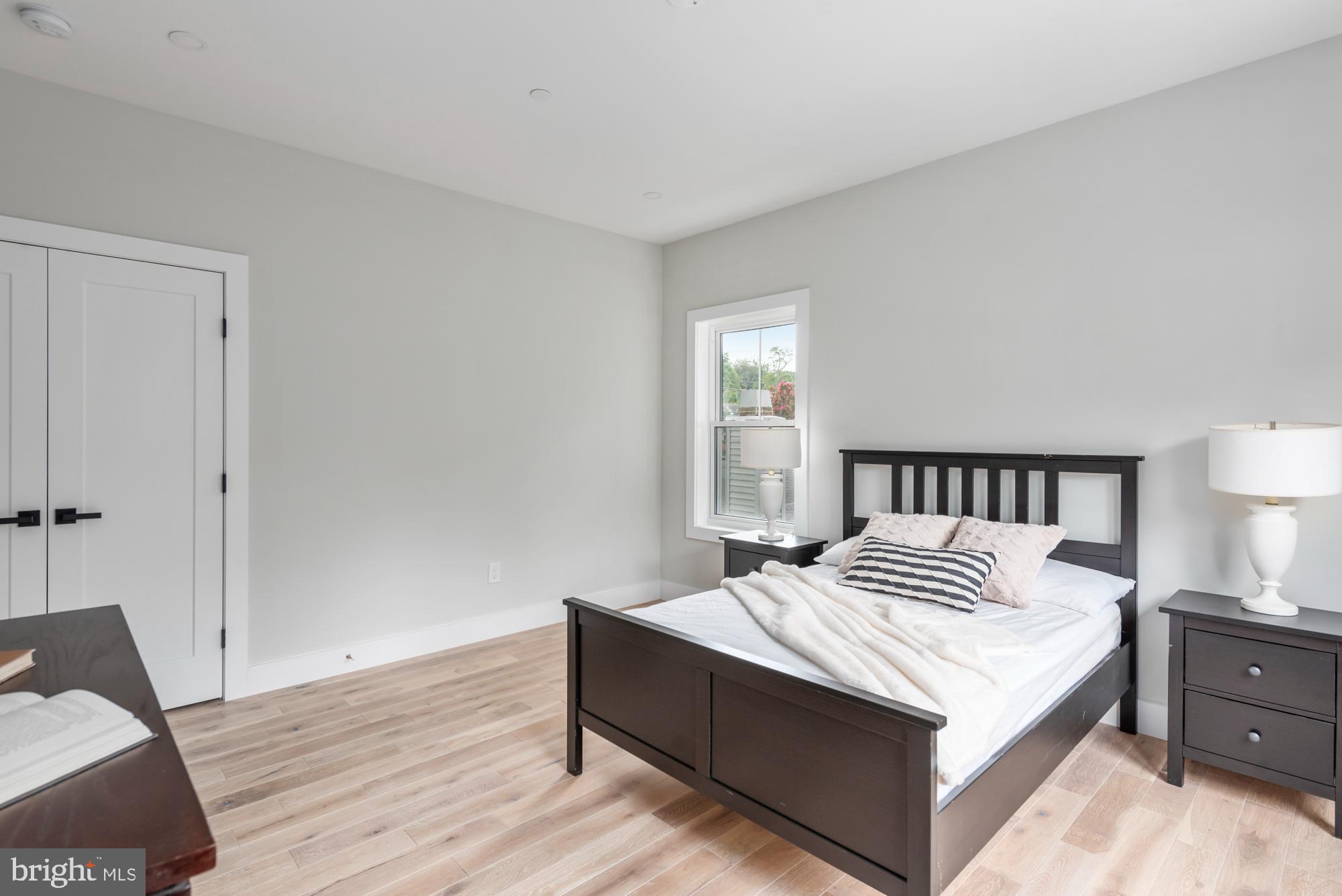 FRIENDSHIP HEIGHTS - Residential