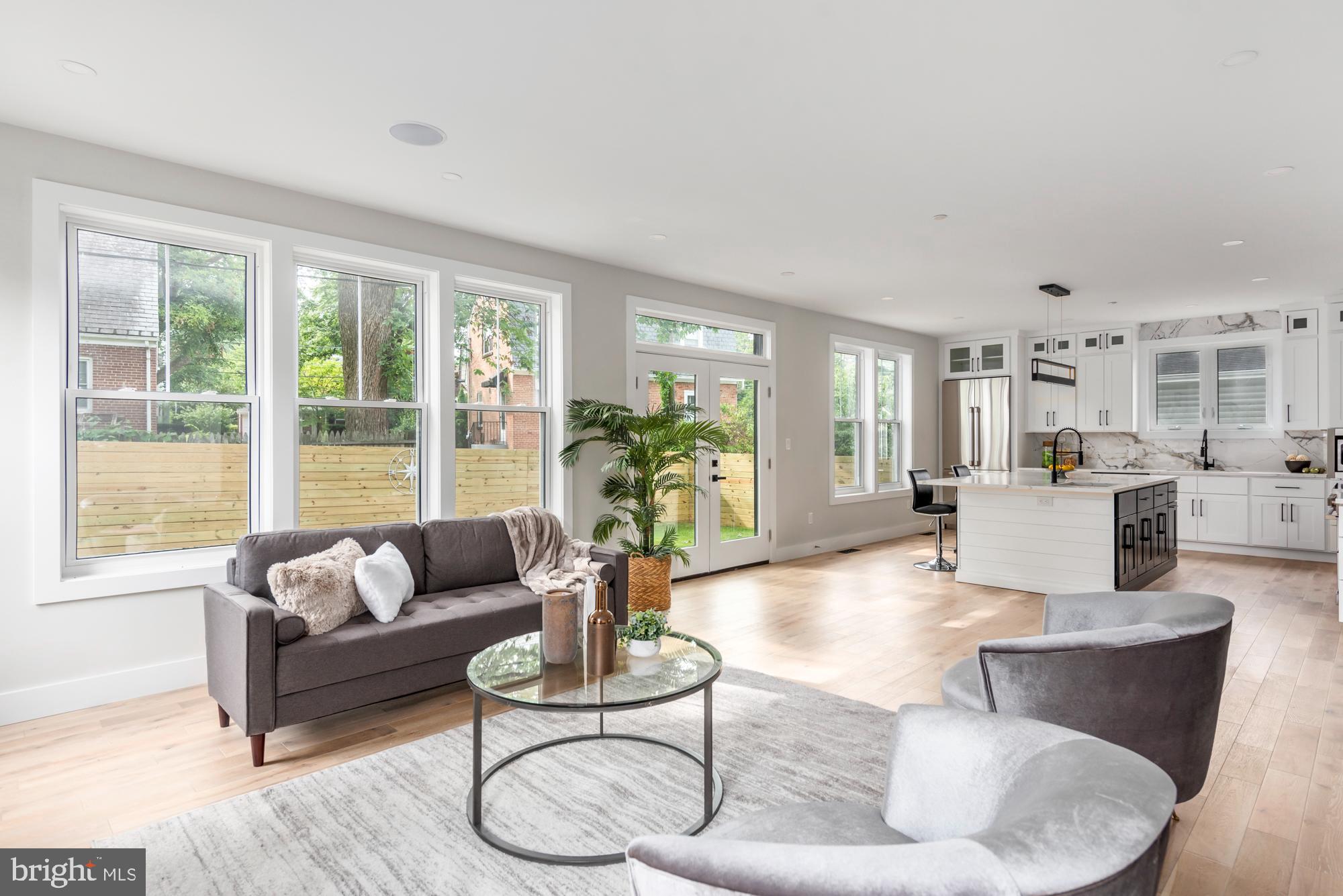 FRIENDSHIP HEIGHTS - Residential