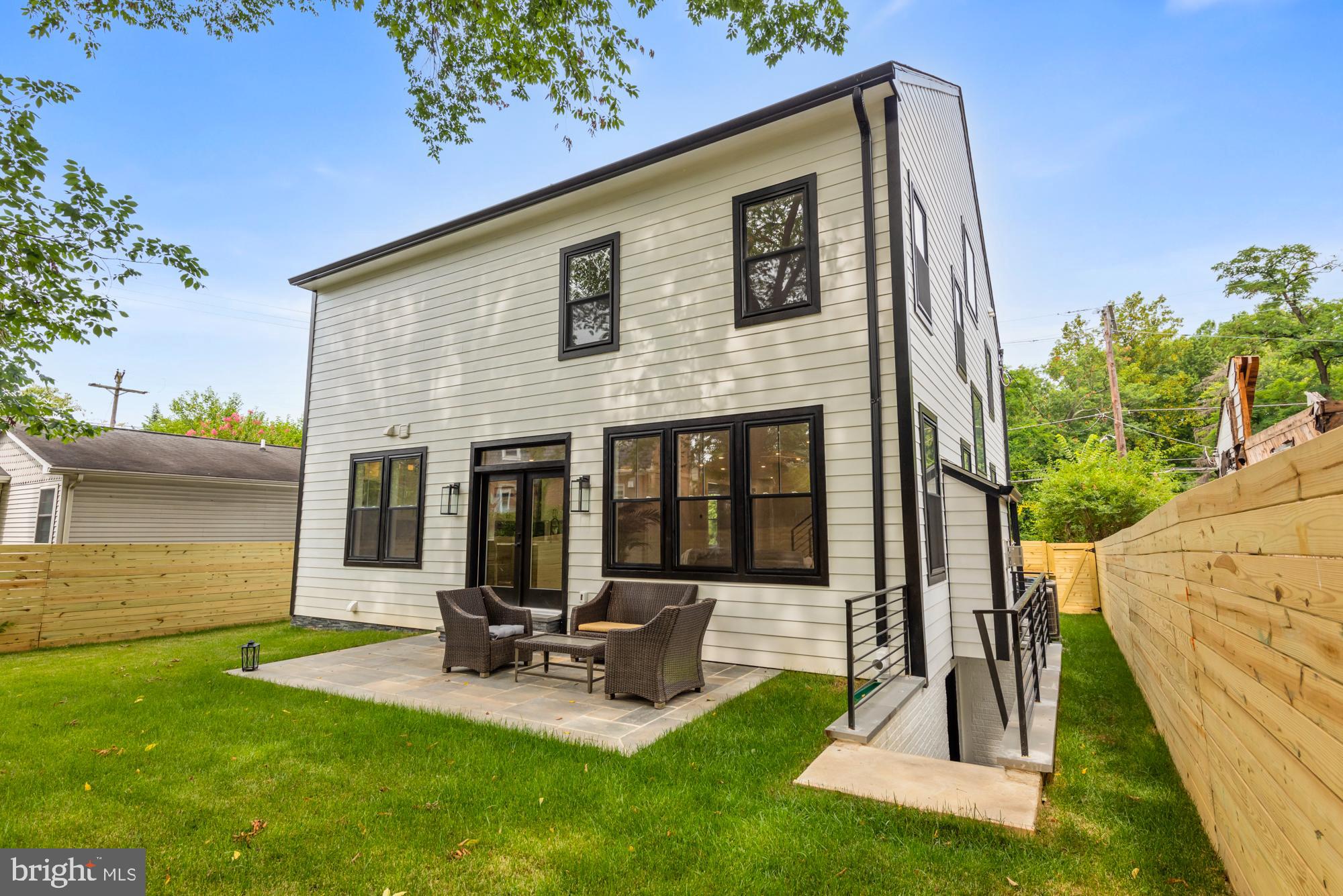 FRIENDSHIP HEIGHTS - Residential