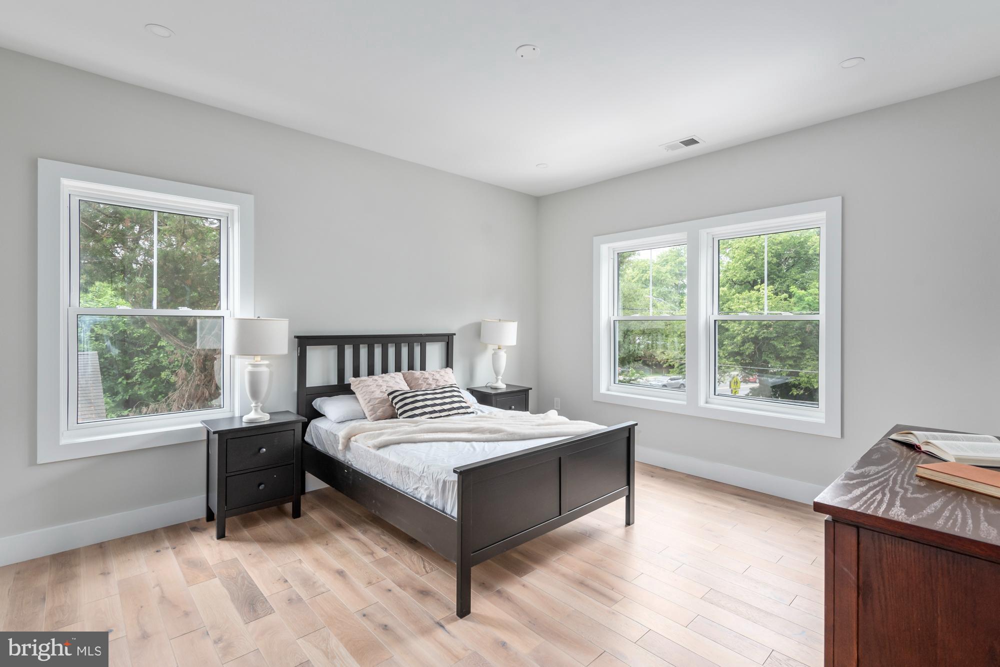 FRIENDSHIP HEIGHTS - Residential