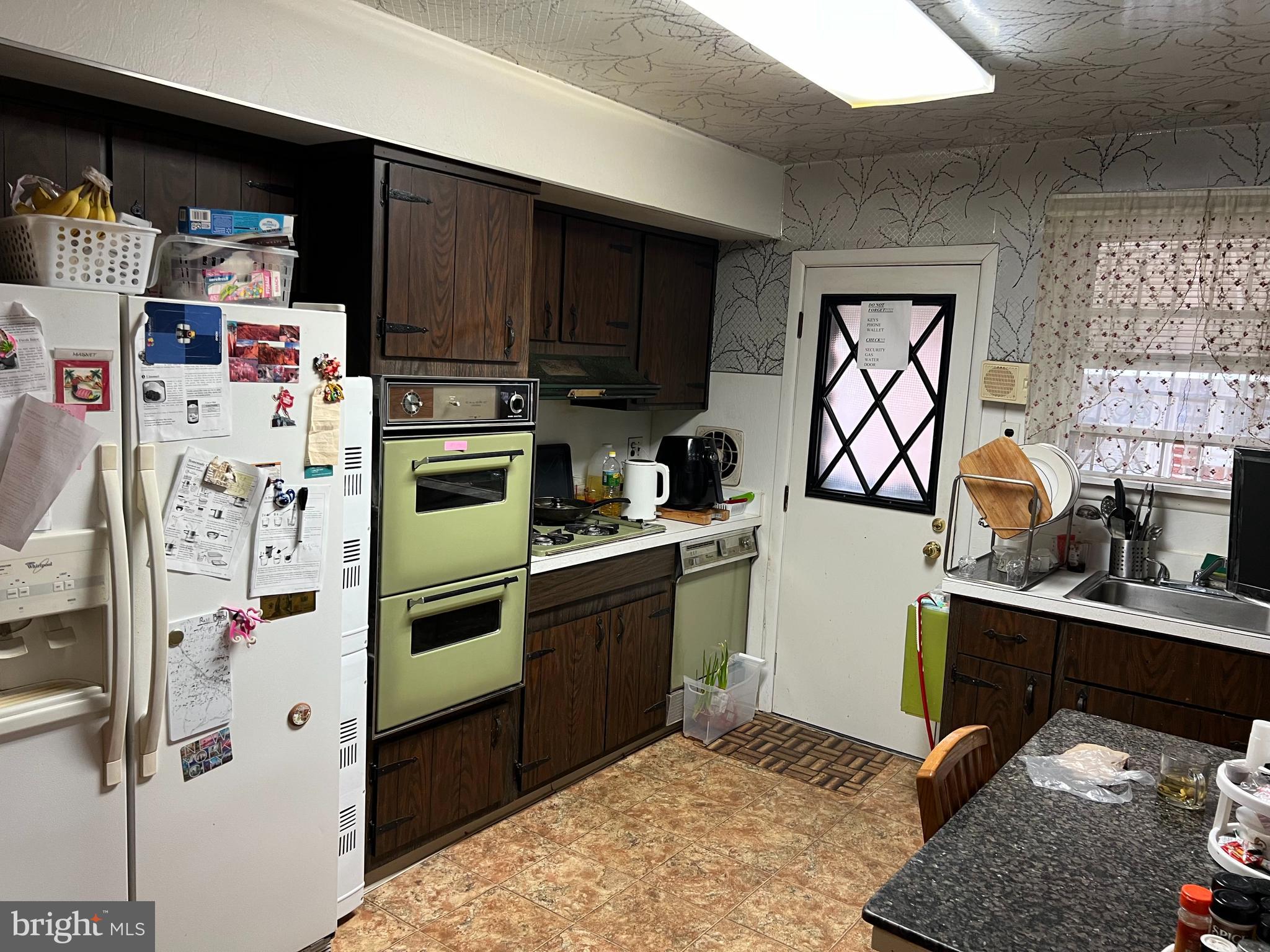 BELLS CORNER - Residential