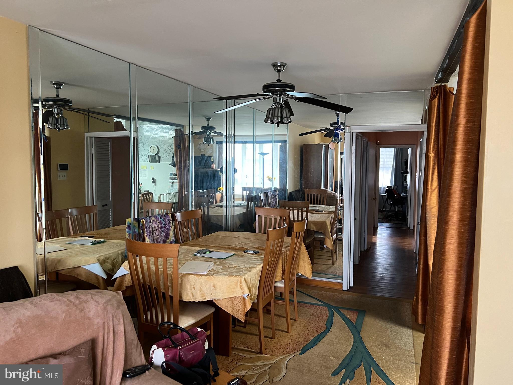 BELLS CORNER - Residential