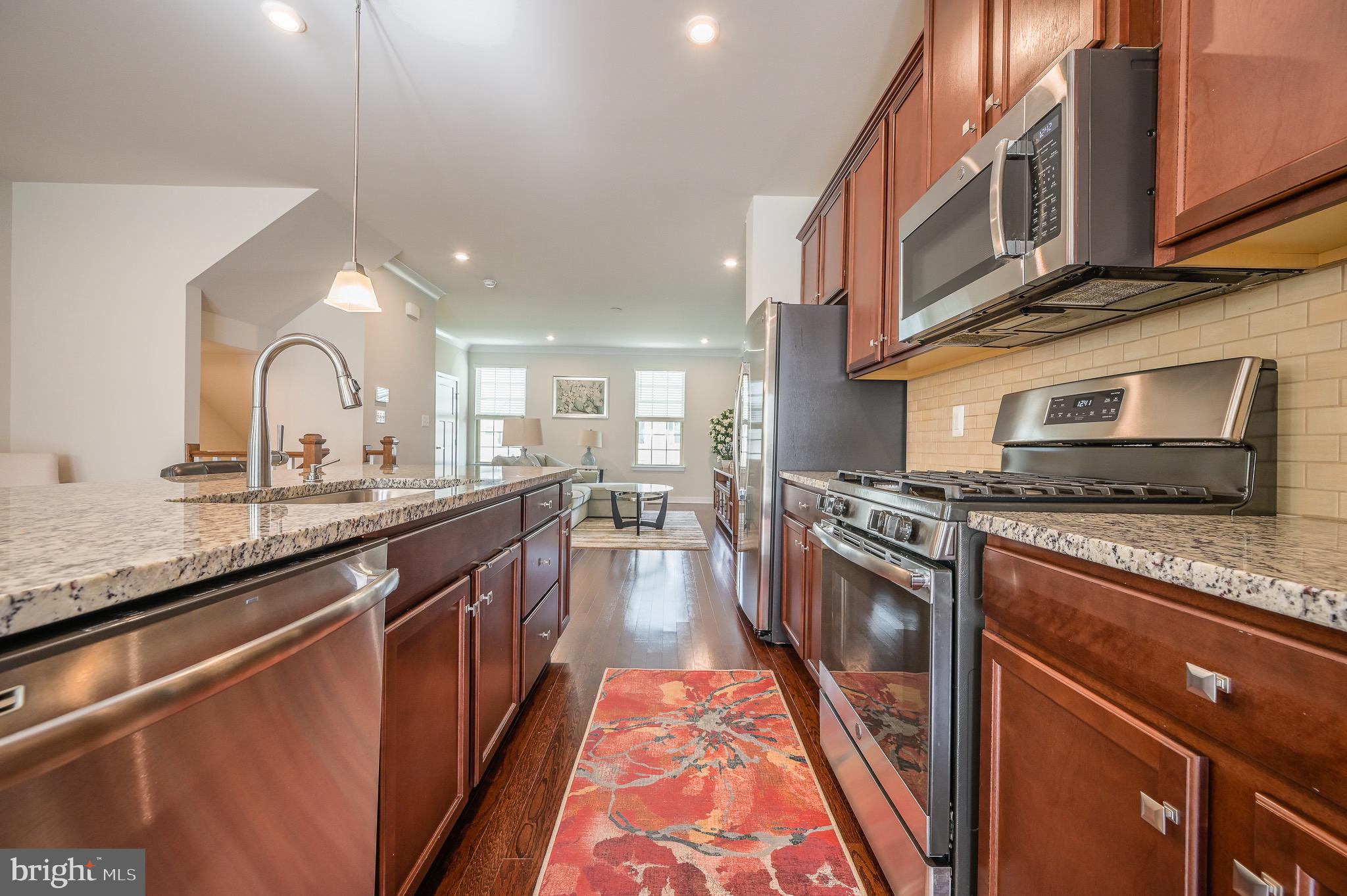 POTOMAC SHORES - Residential Lease