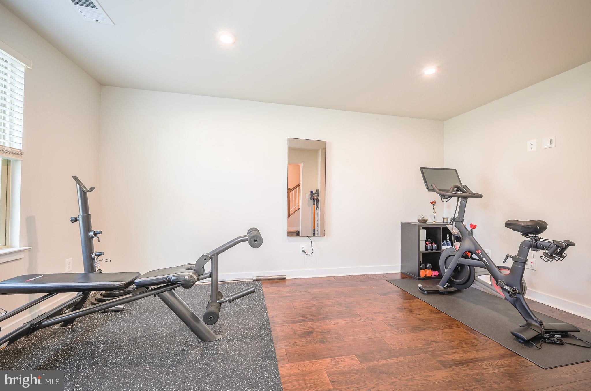 POTOMAC SHORES - Residential Lease