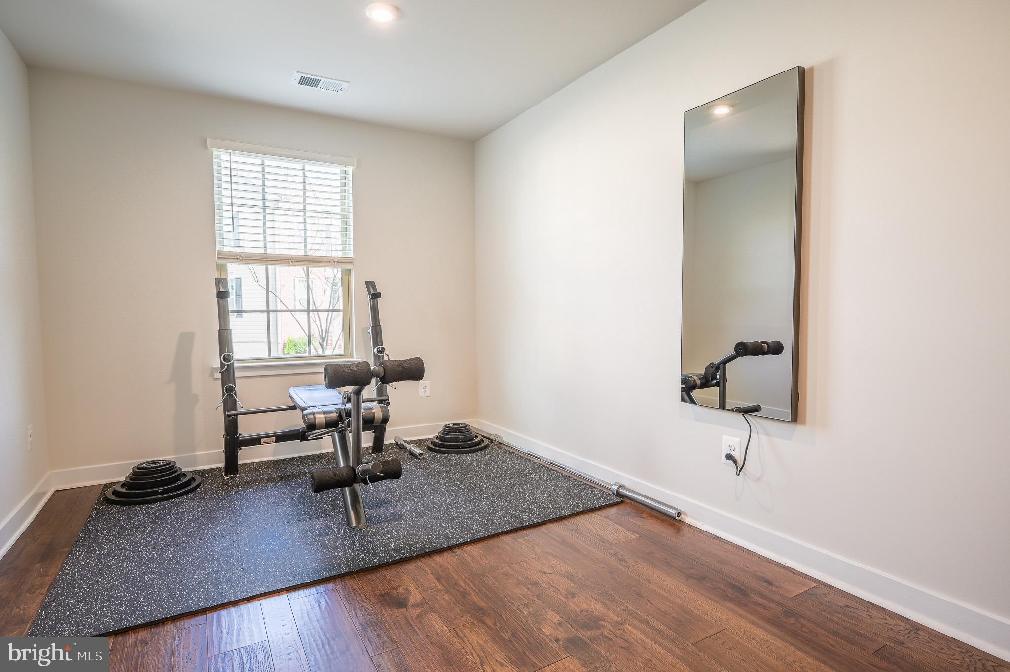 POTOMAC SHORES - Residential Lease