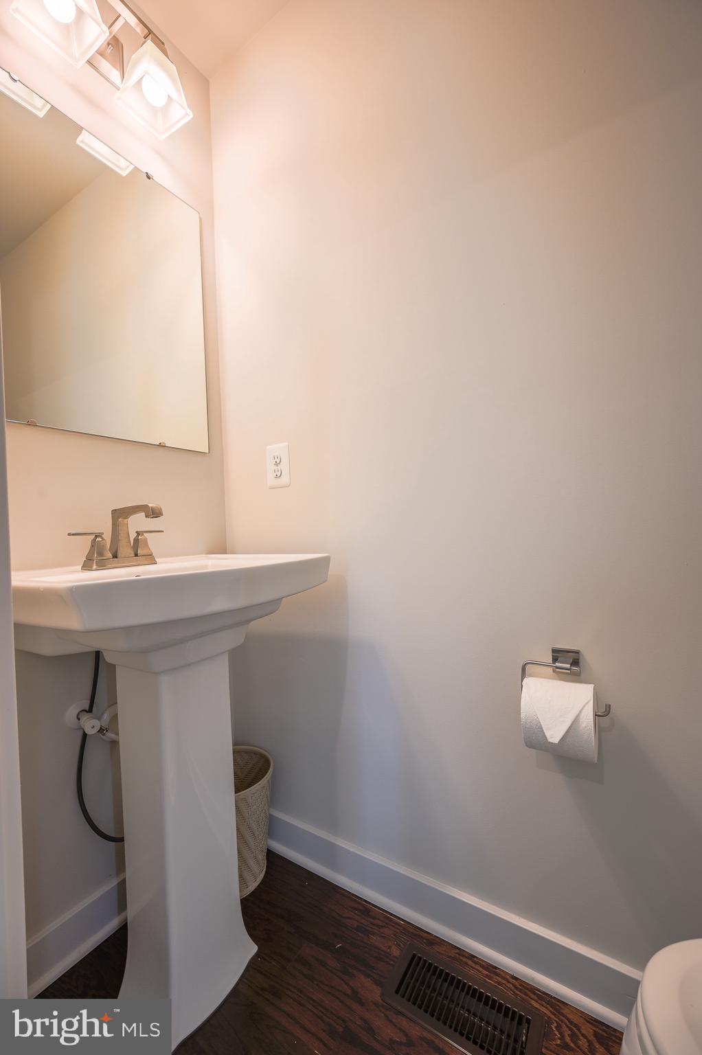 POTOMAC SHORES - Residential Lease
