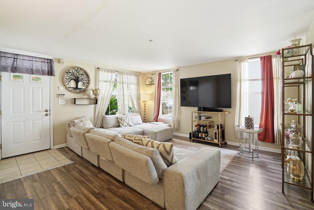 HERITAGE CROSSING - Residential