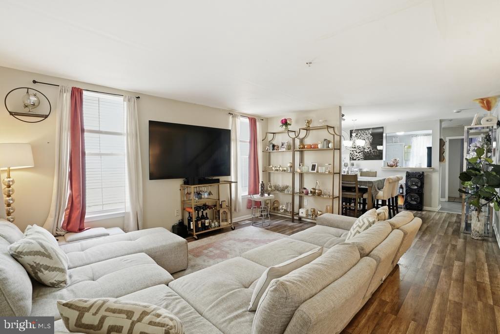 HERITAGE CROSSING - Residential