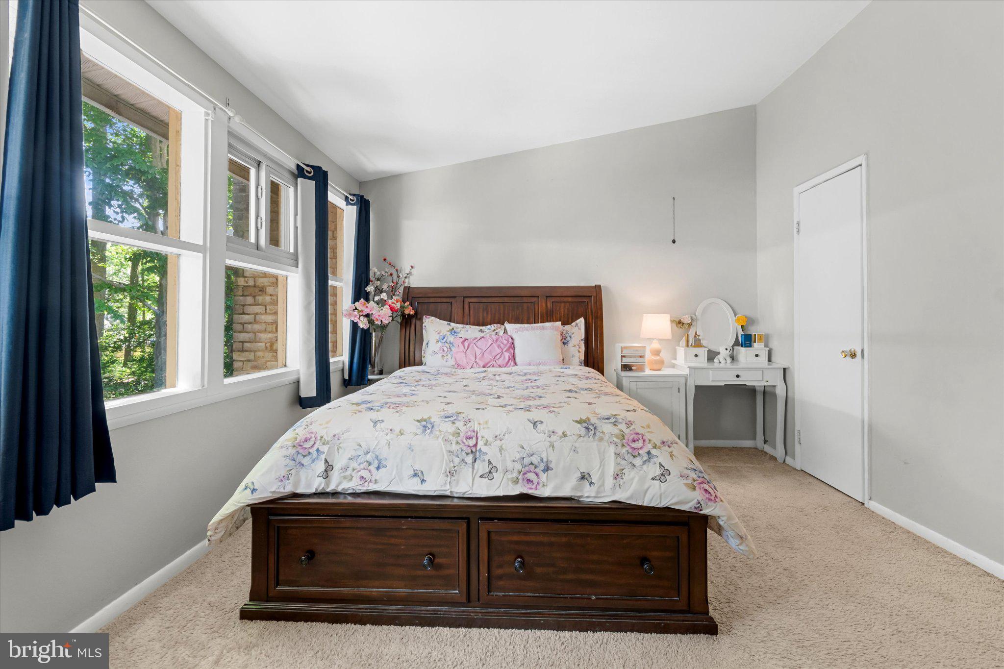FAIRFAX HERITAGE - Residential