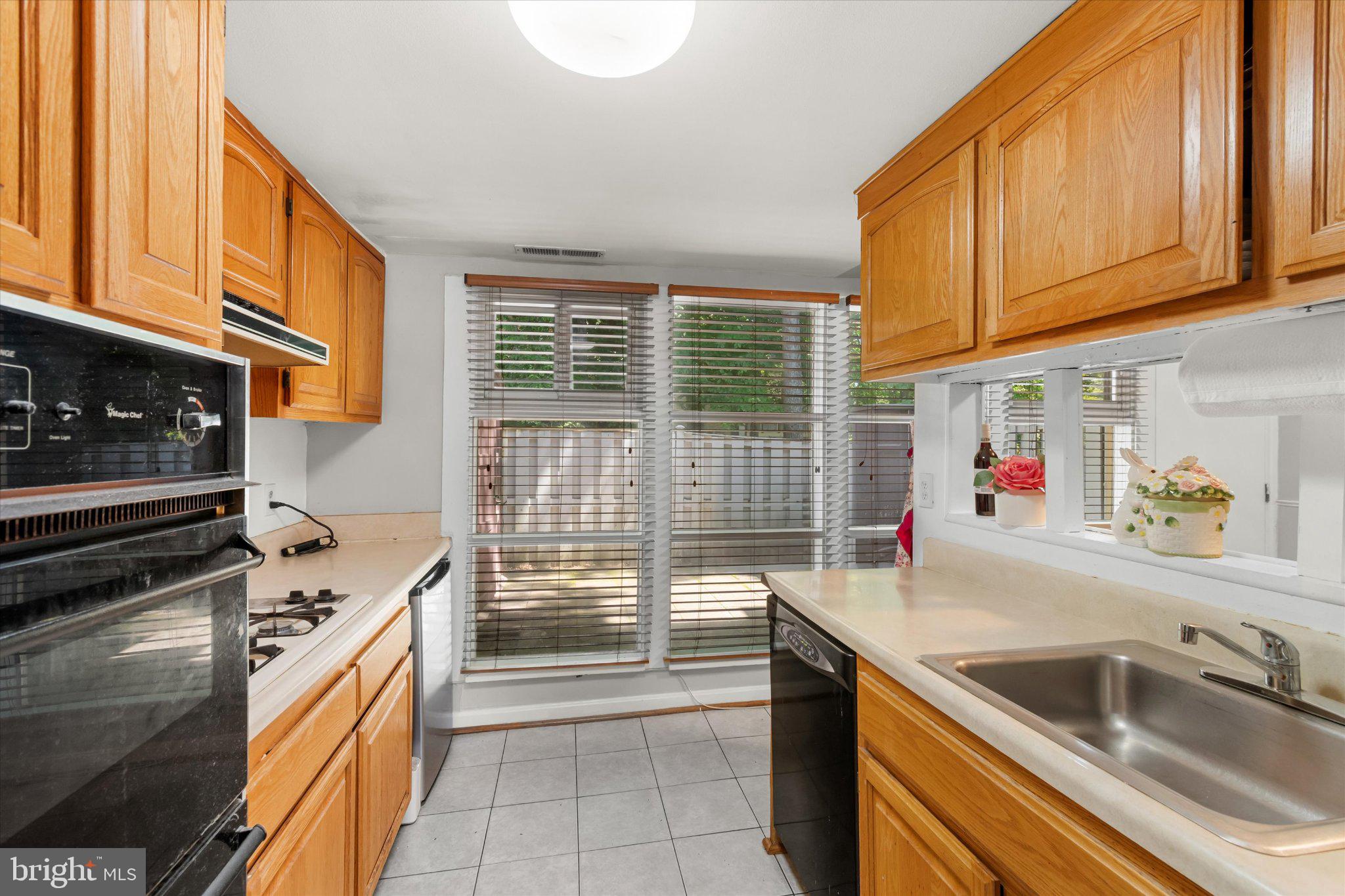 FAIRFAX HERITAGE - Residential