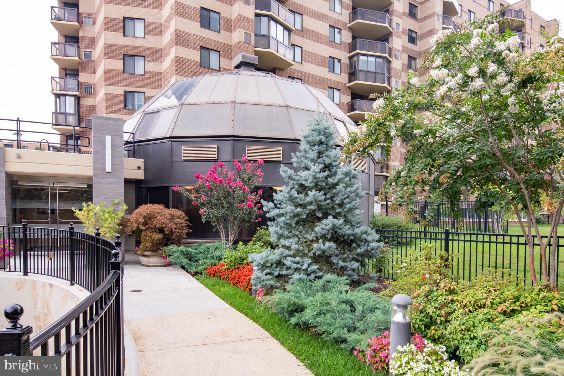 ROTONDA - Residential
