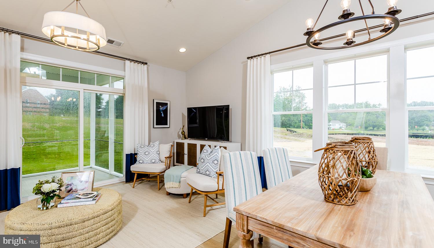ROSEHILL MANOR - Residential