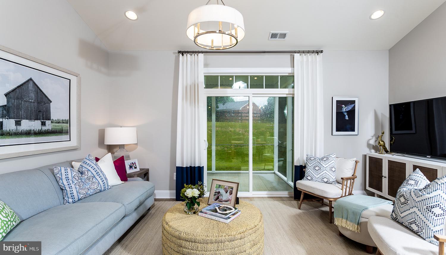 ROSEHILL MANOR - Residential