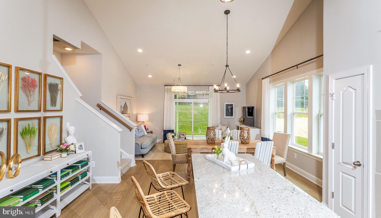 ROSEHILL MANOR - Residential