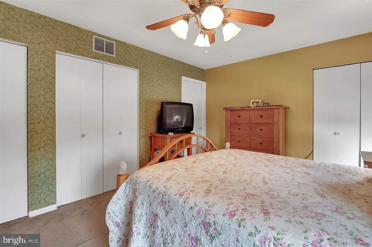 LEXINGTON WOODS - Residential