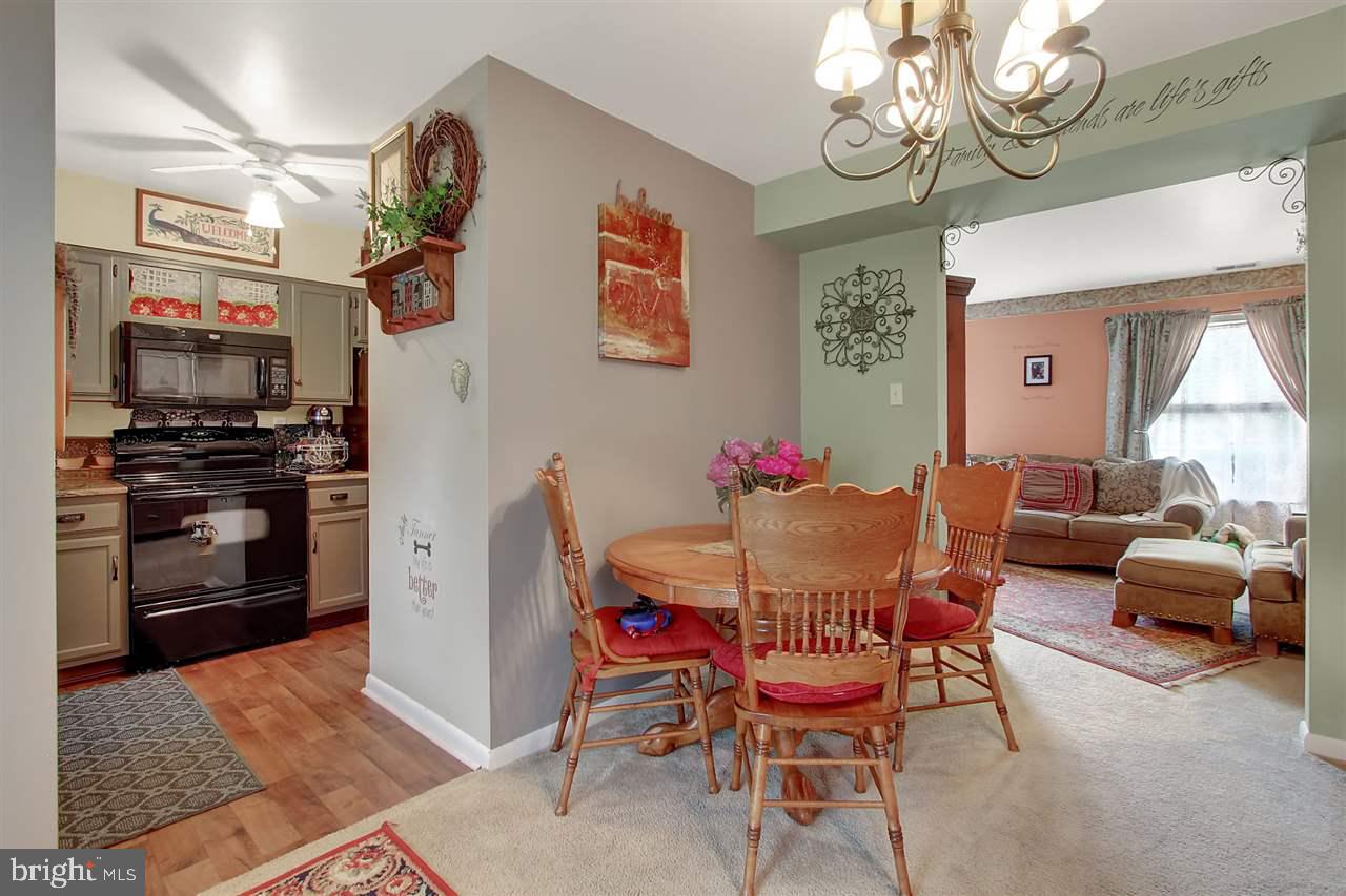 LEXINGTON WOODS - Residential