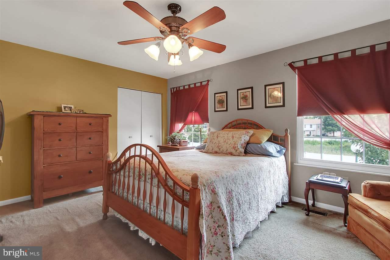 LEXINGTON WOODS - Residential